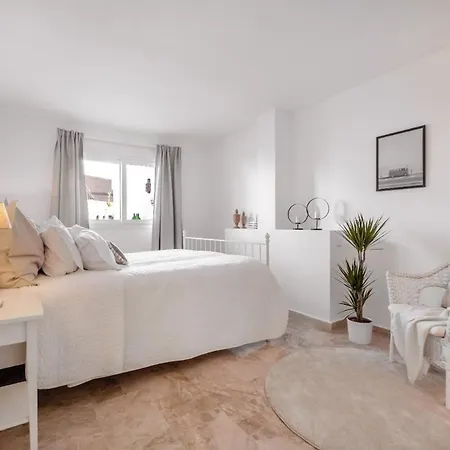 Lady Mia Apartment Marbella